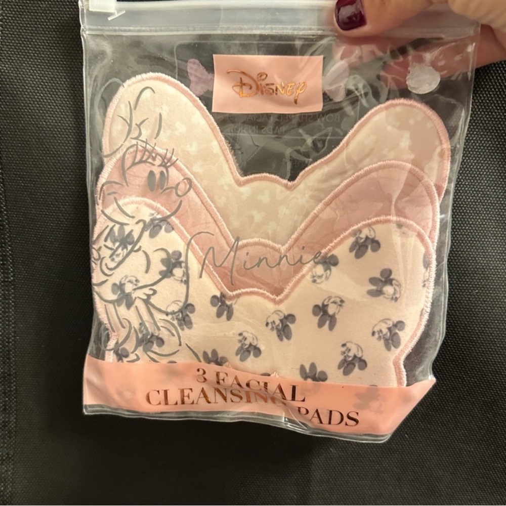 Mini makeup pads